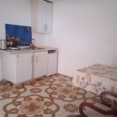 Silviya Apartment In The Center Yerevan Exterior foto